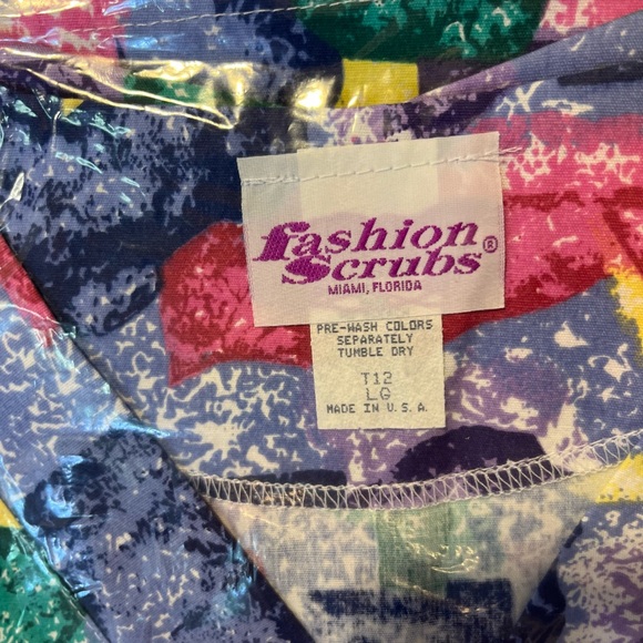 Women’s scrubs top bundle size large 3 pieces L~3 - Picture 3 of 8